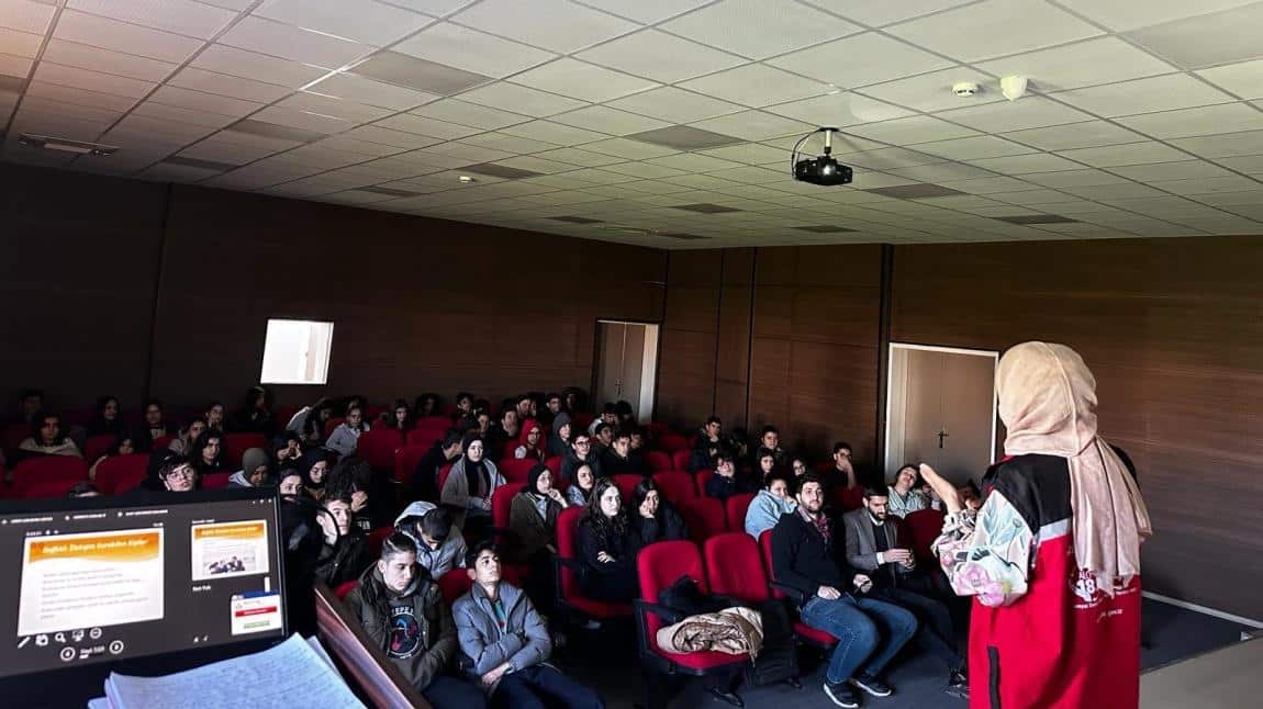 Kızıltepe Sosyal Hizmet Merkezi Tarafından, Öğrencilerimize  “İletişimin Temel Unsurları” Konulu Bir Eğitim Düzenlendi. 